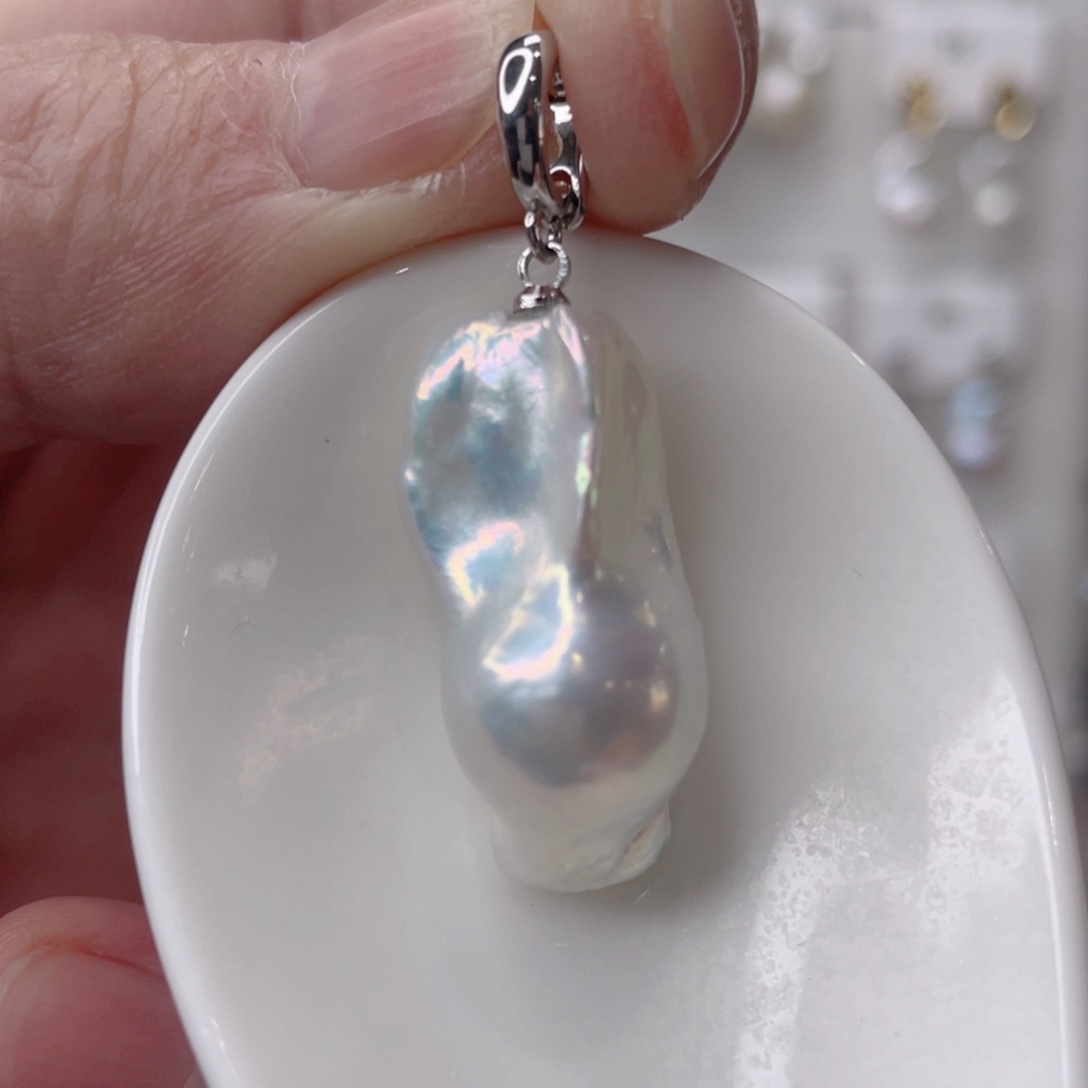 颈饰未镶嵌淡水珍珠