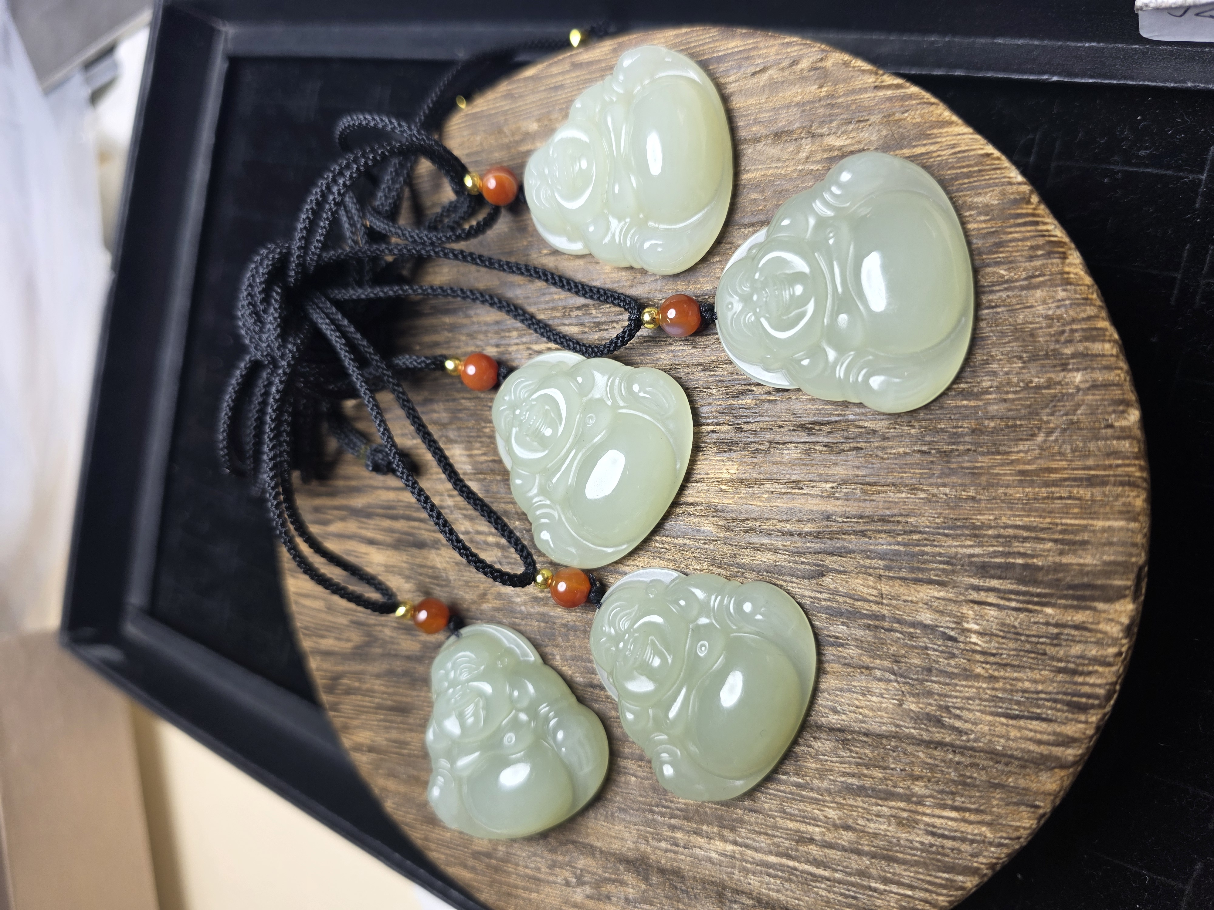 【小猪甄选】LL012天然和田玉青海料佛公约35mm多样性发其一