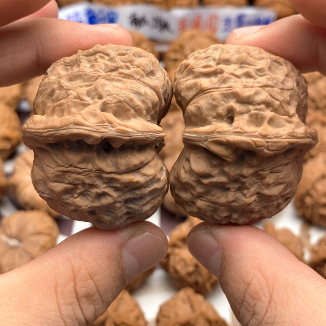 【闪购商品】文玩核桃吊坠46尺 全品南瓜墩 25