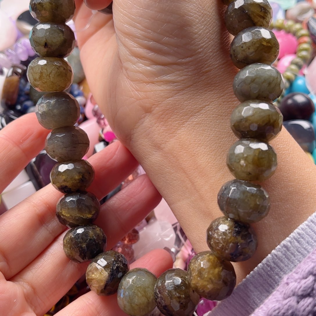 石英质玉珠宝奇石未镶嵌卡14切面