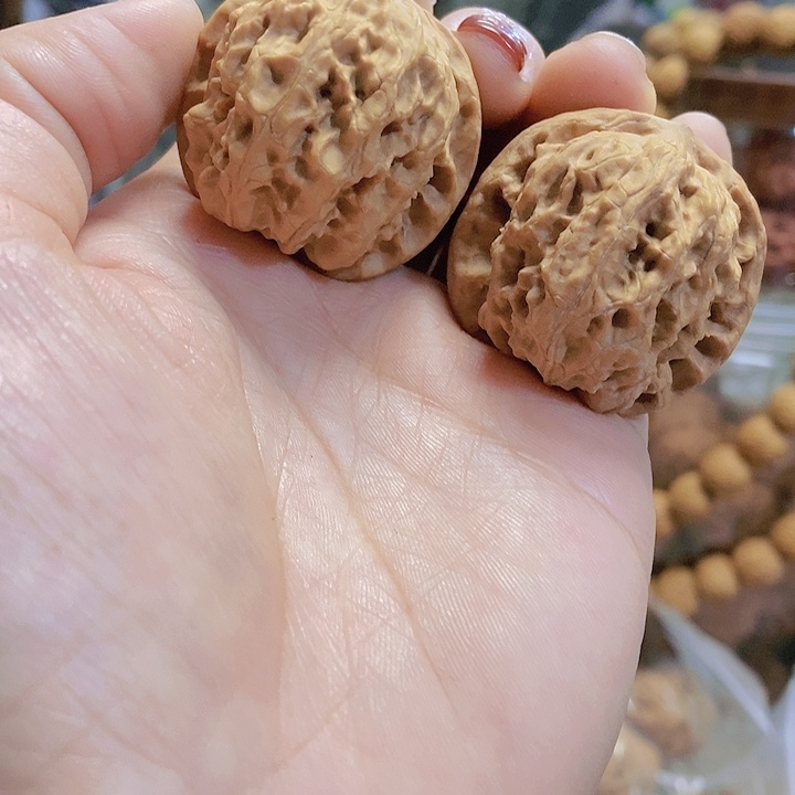 【闪购商品】文玩核桃把件37.5野狼