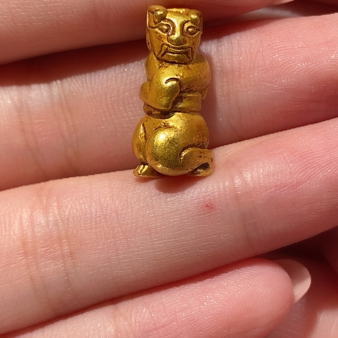 W***j和田玉（糖玉）未镶嵌挂件