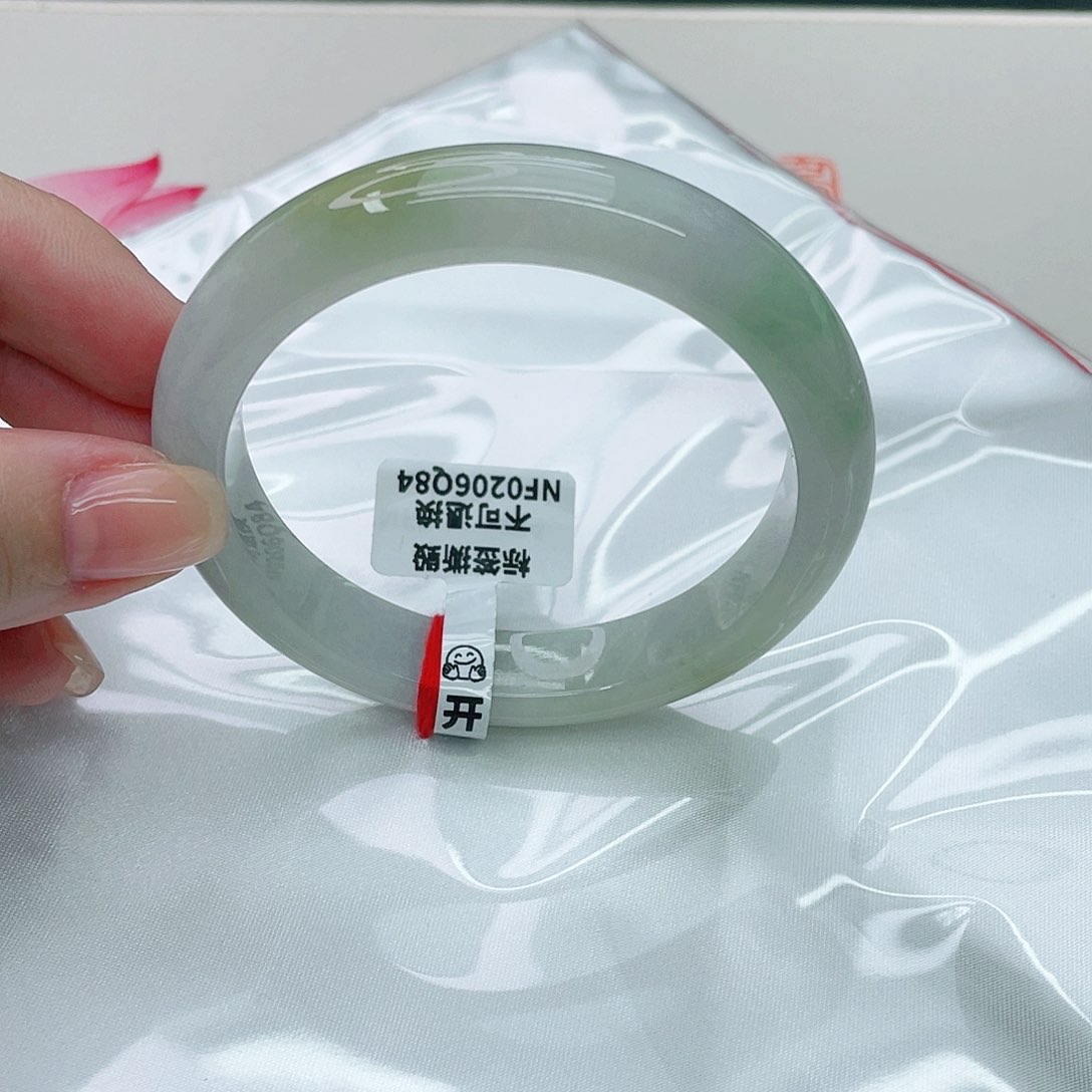 翡翠手镯未镶嵌正56.5