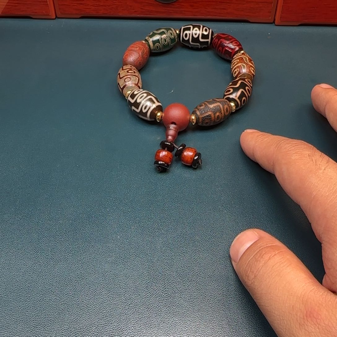 玛瑙/玉髓颈饰合金