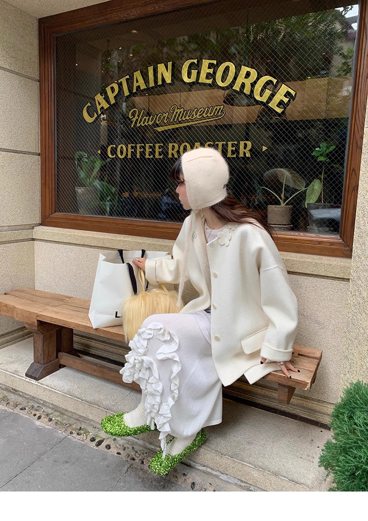 周美美50全羊毛手工花朵领层次口袋双面呢短大衣外套