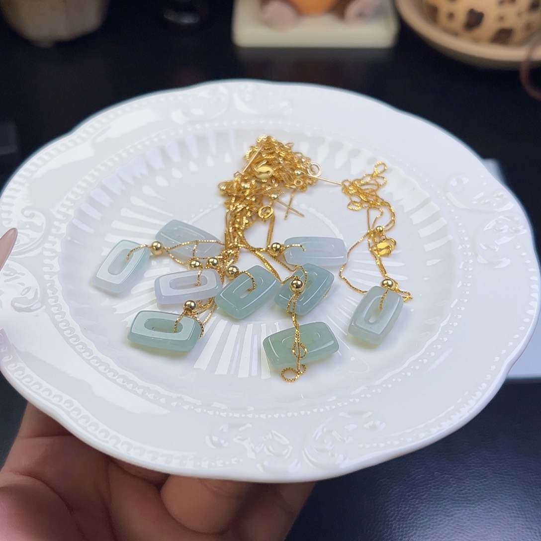 颈饰未镶嵌翡翠天然缅甸翡翠3