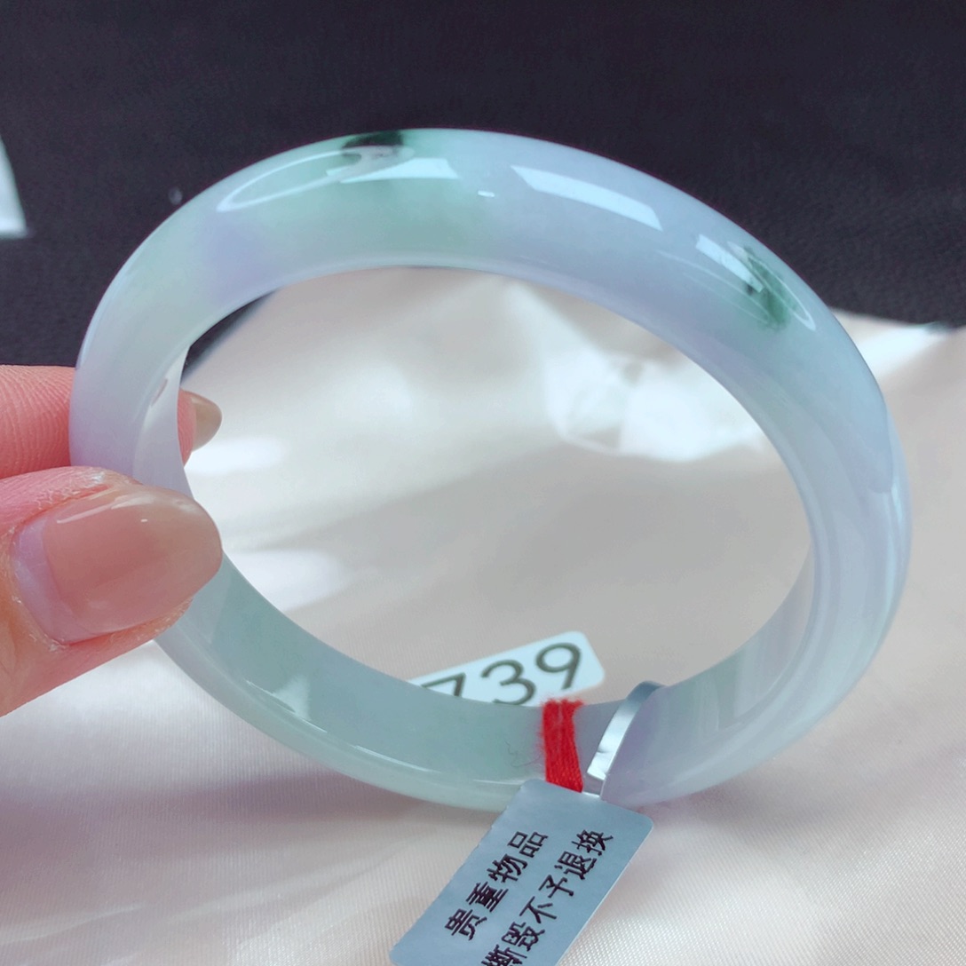 翡翠手镯未镶嵌手镯88