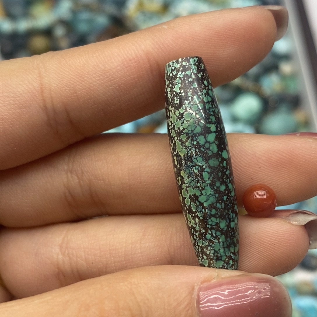 南红玛瑙未镶嵌珠宝奇石