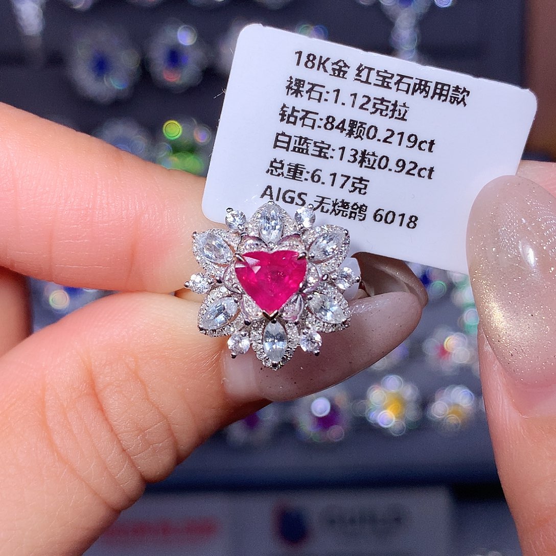 红宝石18K金镶嵌戒指