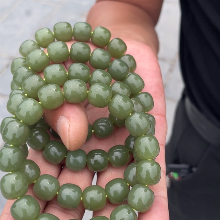 和田玉未镶嵌颈饰多样性发货，发其一