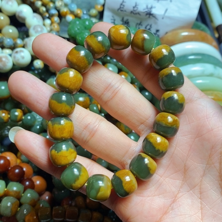 岫岩河磨玉（透闪石质玉）手链未镶嵌