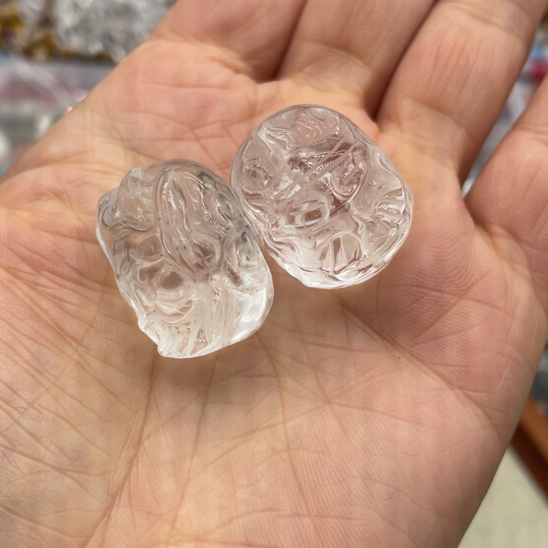 玛瑙/玉髓珠宝半成品未镶嵌白水晶狐牌一对