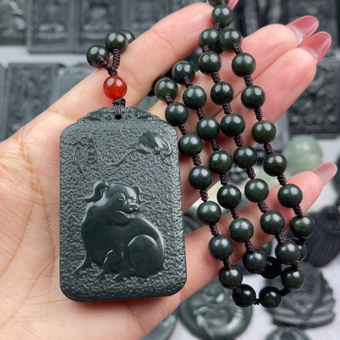 和田玉颈饰未镶嵌