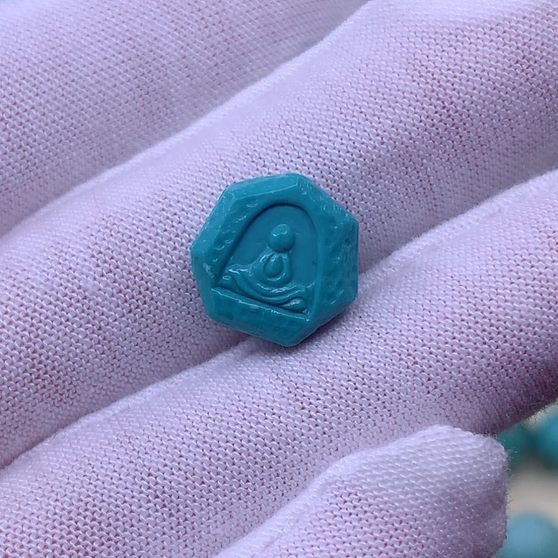 绿松石颈饰未镶嵌