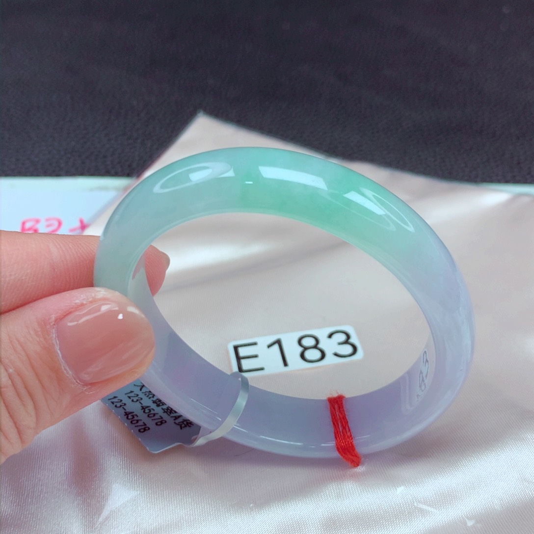 翡翠手镯未镶嵌手镯88