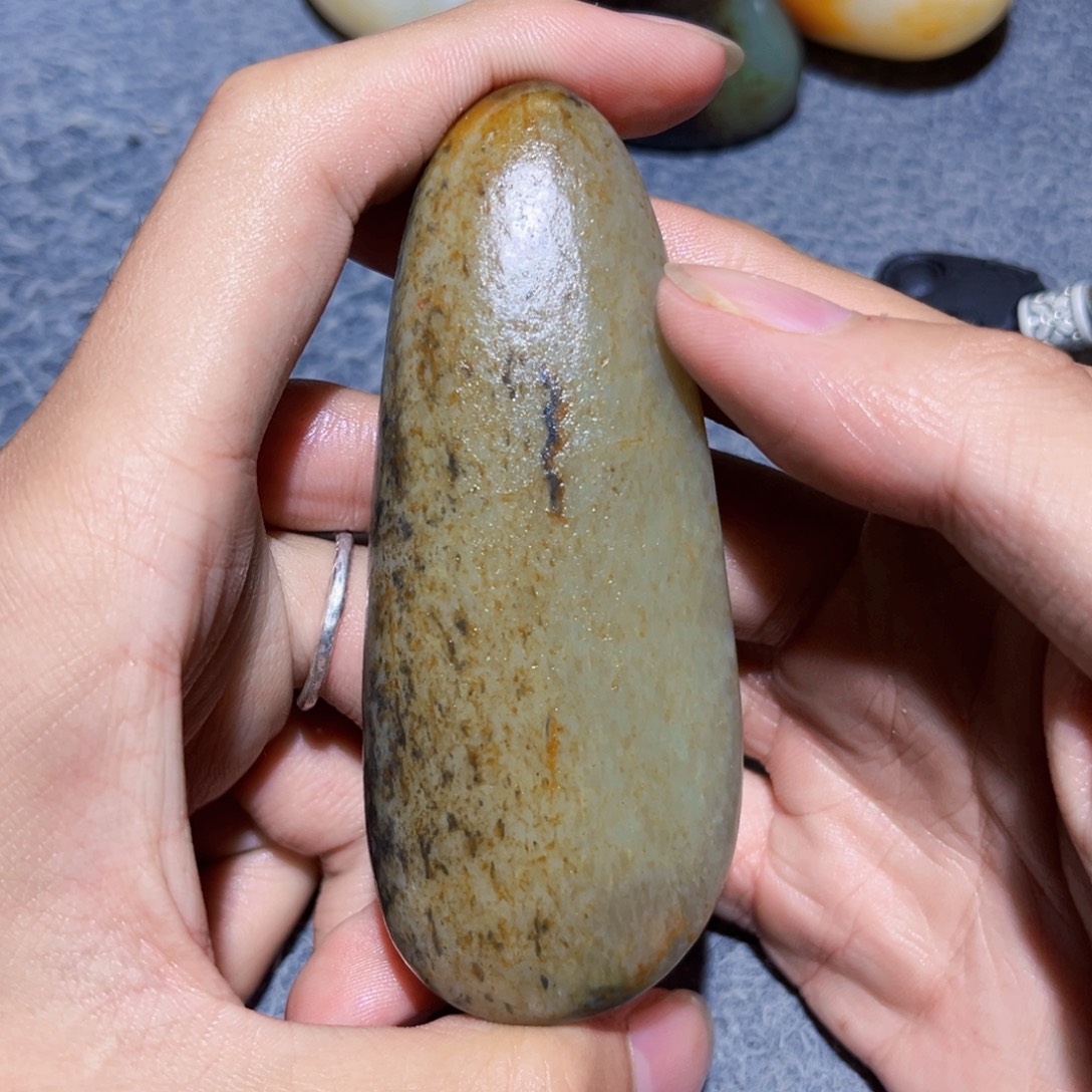 和田玉未镶嵌珠宝奇石