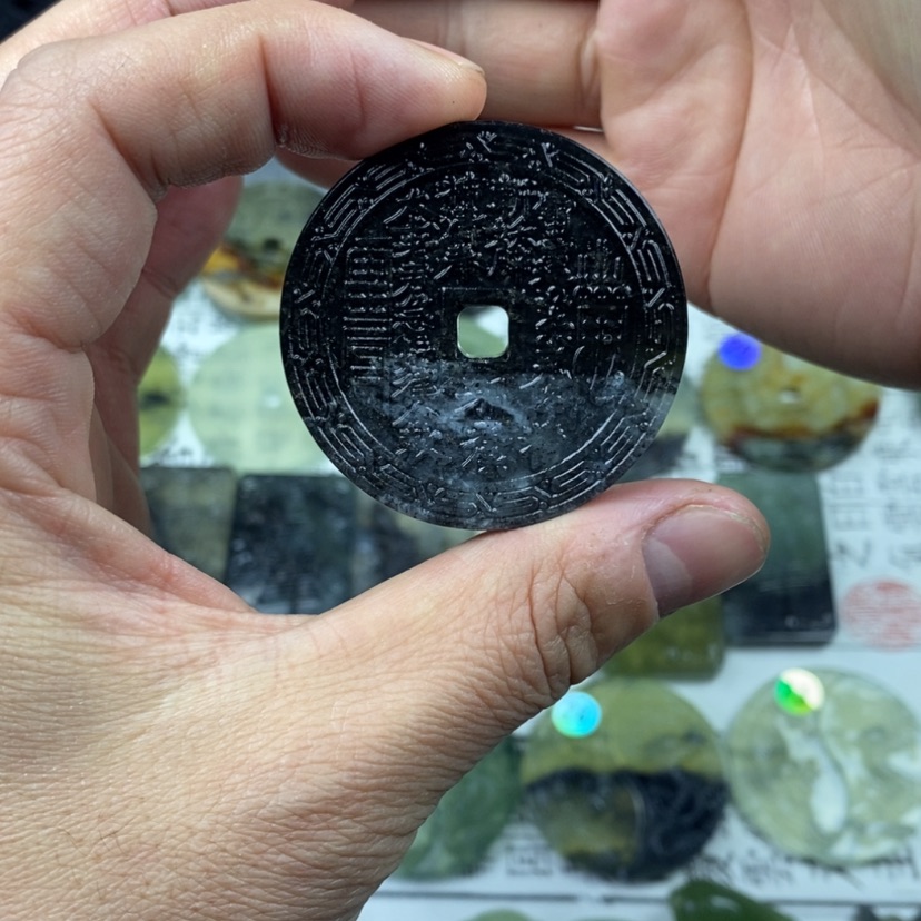 【闪购商品】岫玉颈饰未镶嵌岫玉山鬼花钱吊坠