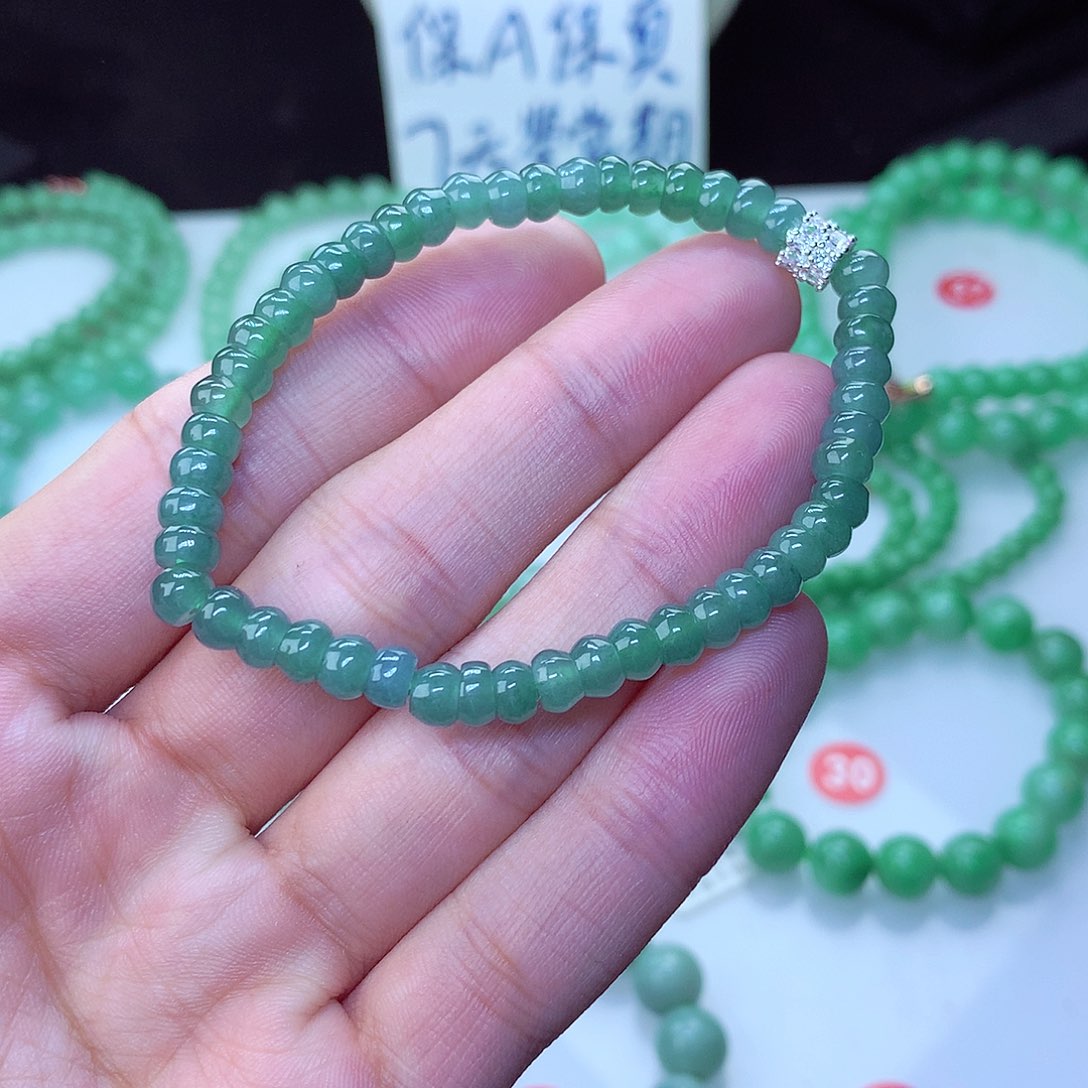 翡翠毛衣链未镶嵌