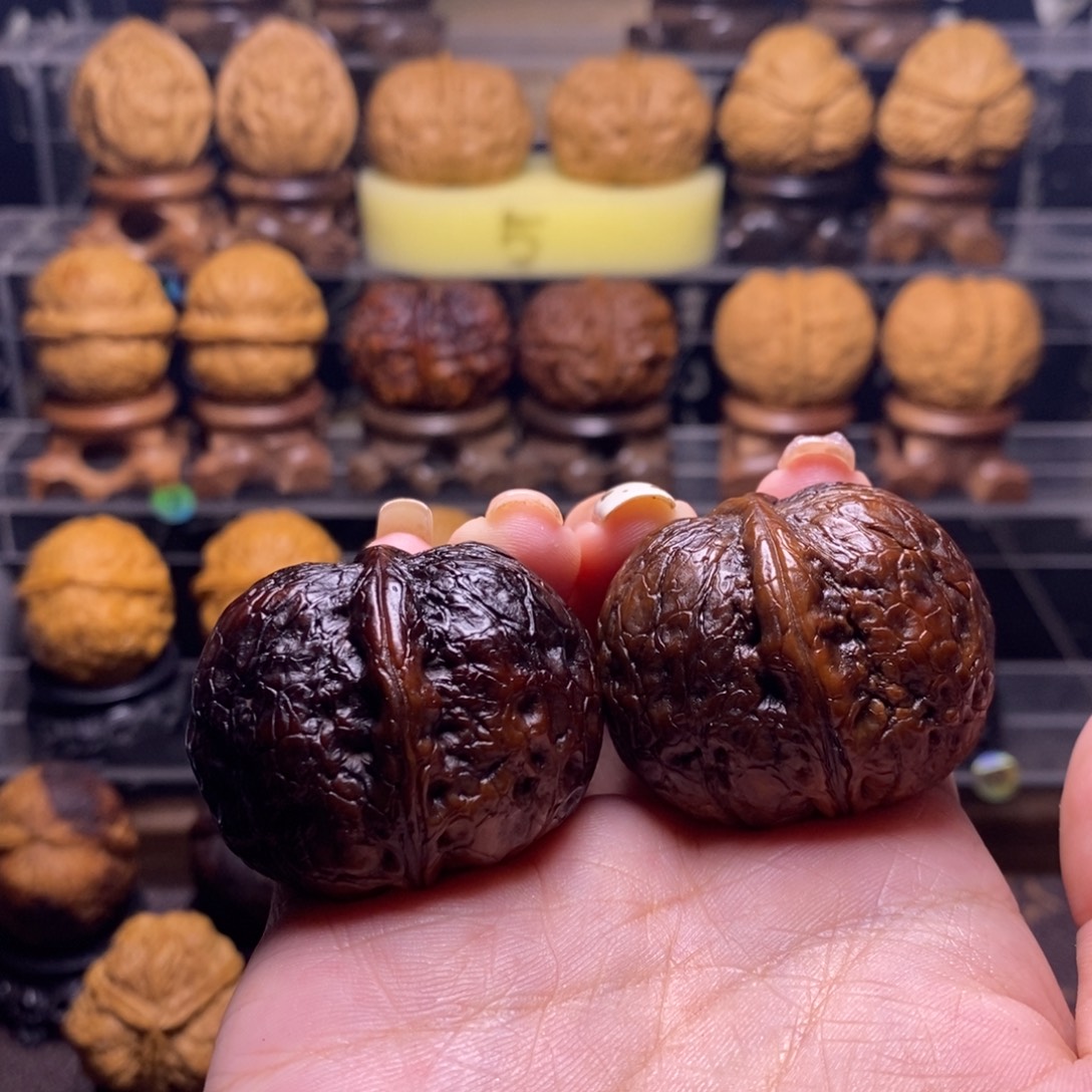 文玩核桃把件Z12七彩祥云39尺