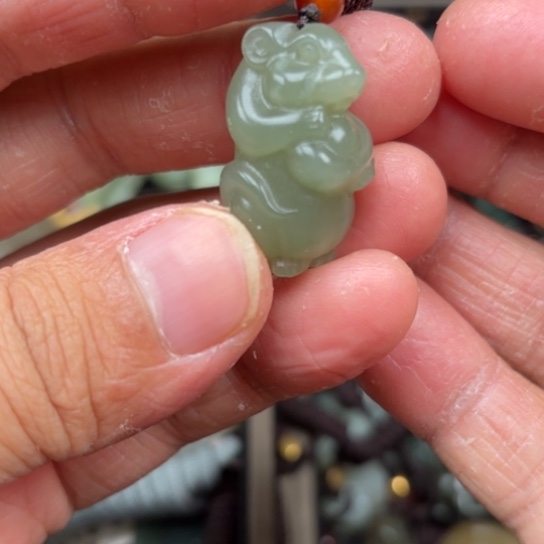 和田玉吊坠未镶嵌