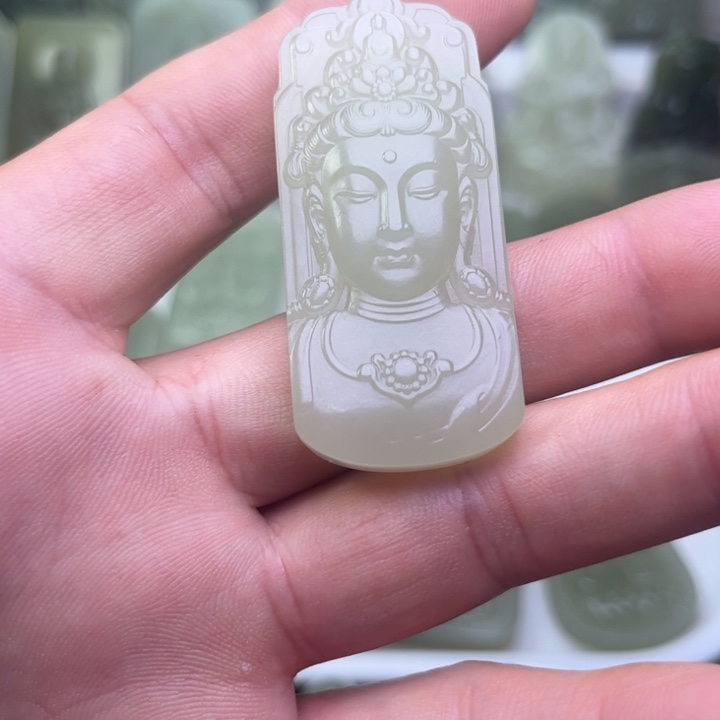 和田玉未镶嵌颈饰