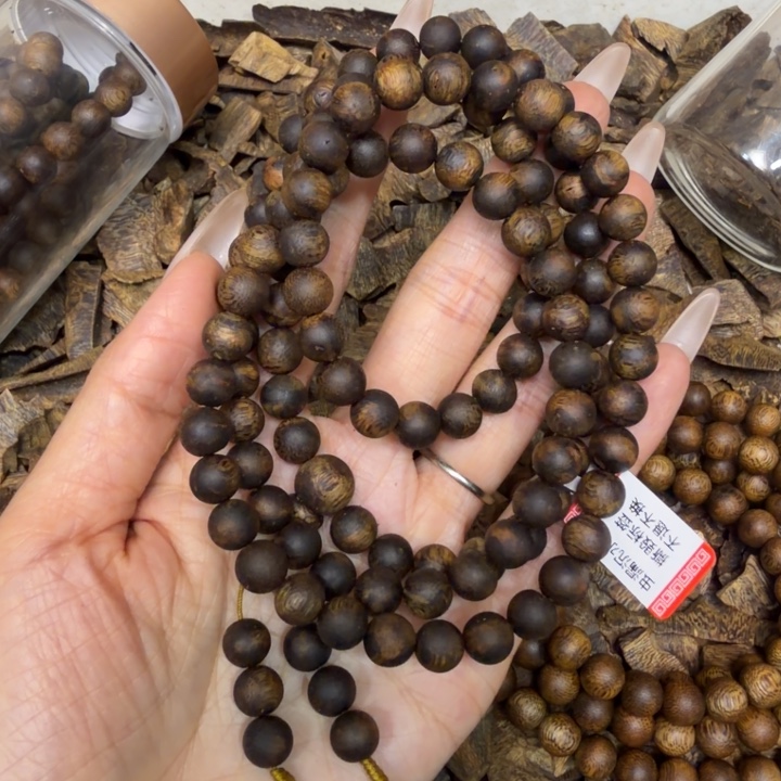 浪***8沉香香囊沉香虫漏沉水0.8规格37.5