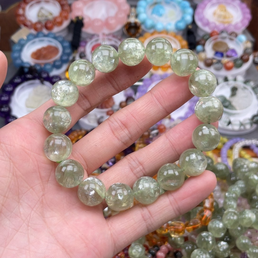 水晶手链未镶嵌S****?天然