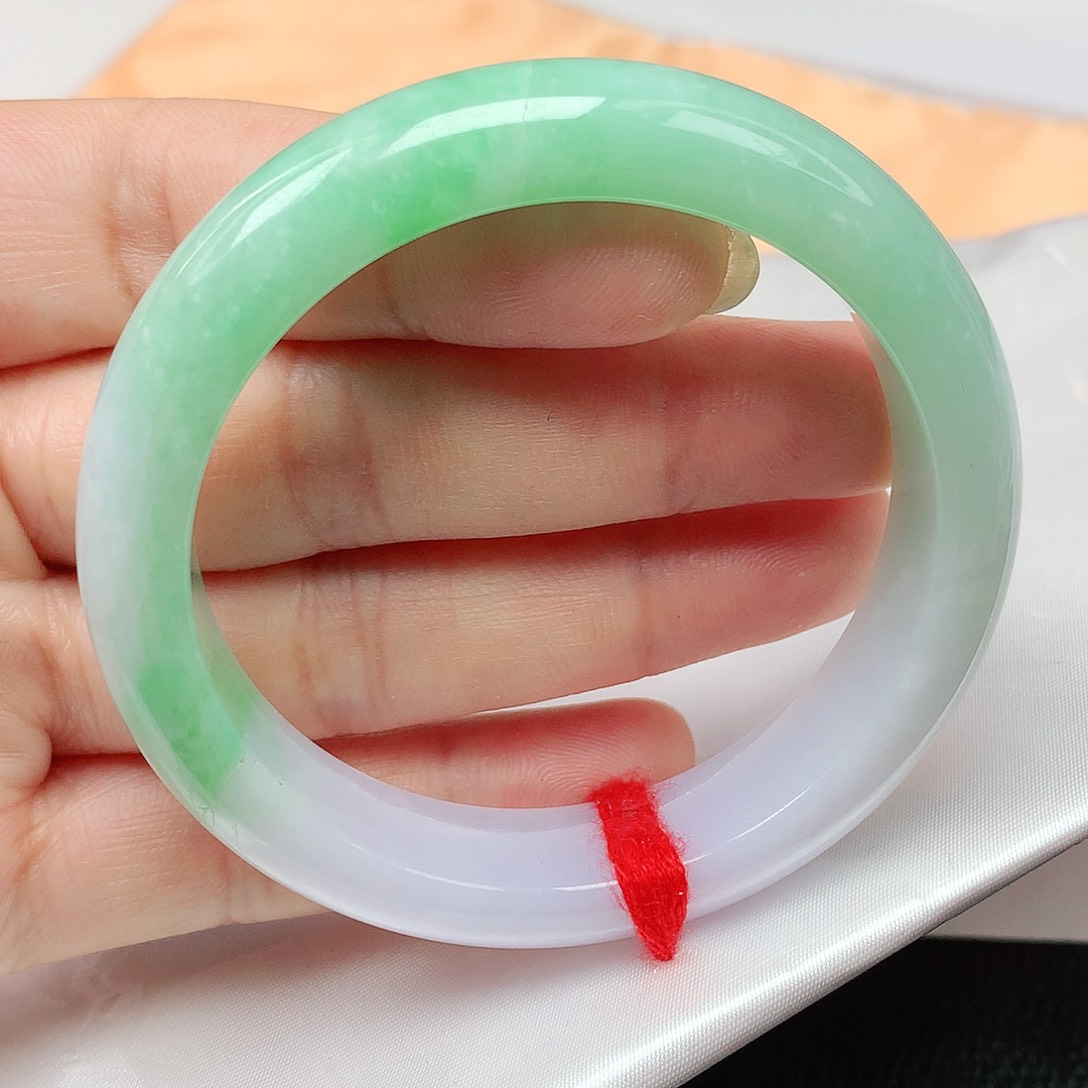 翡翠未镶嵌手镯52圈0995