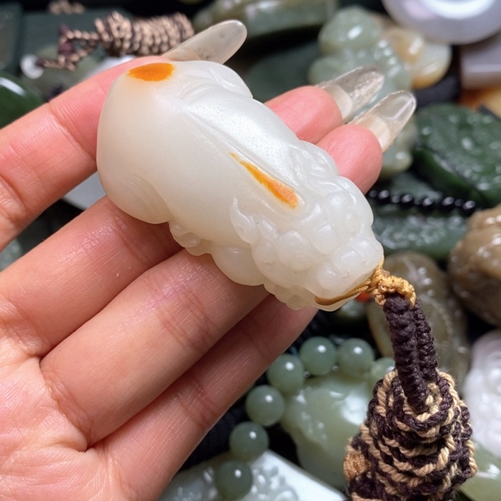 和田玉颈饰未镶嵌