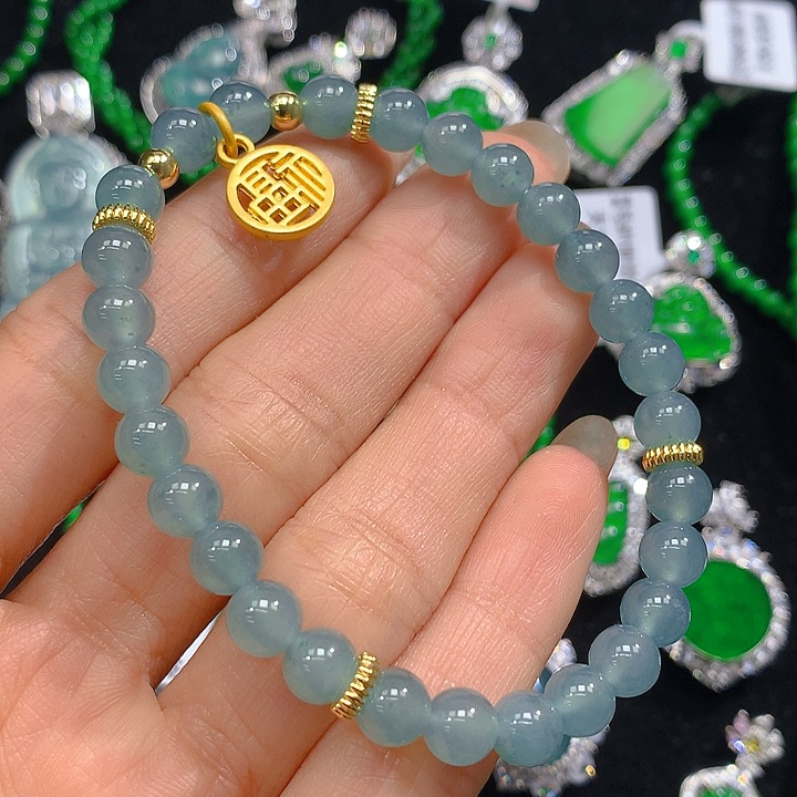 翡翠手链未镶嵌翡翠