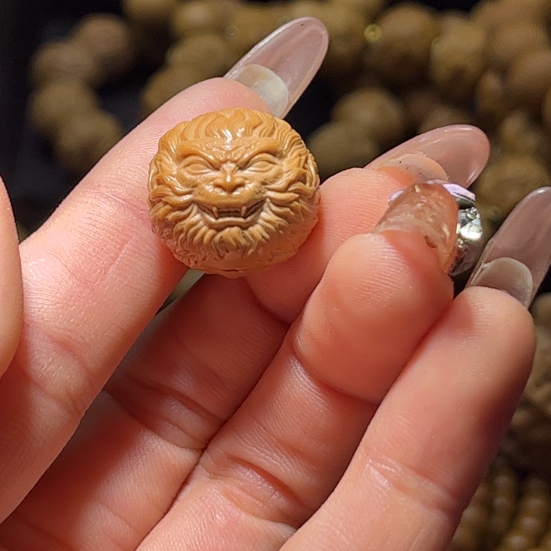 猴头核桃吊坠18大圣与魔王单颗全品无瑕无药