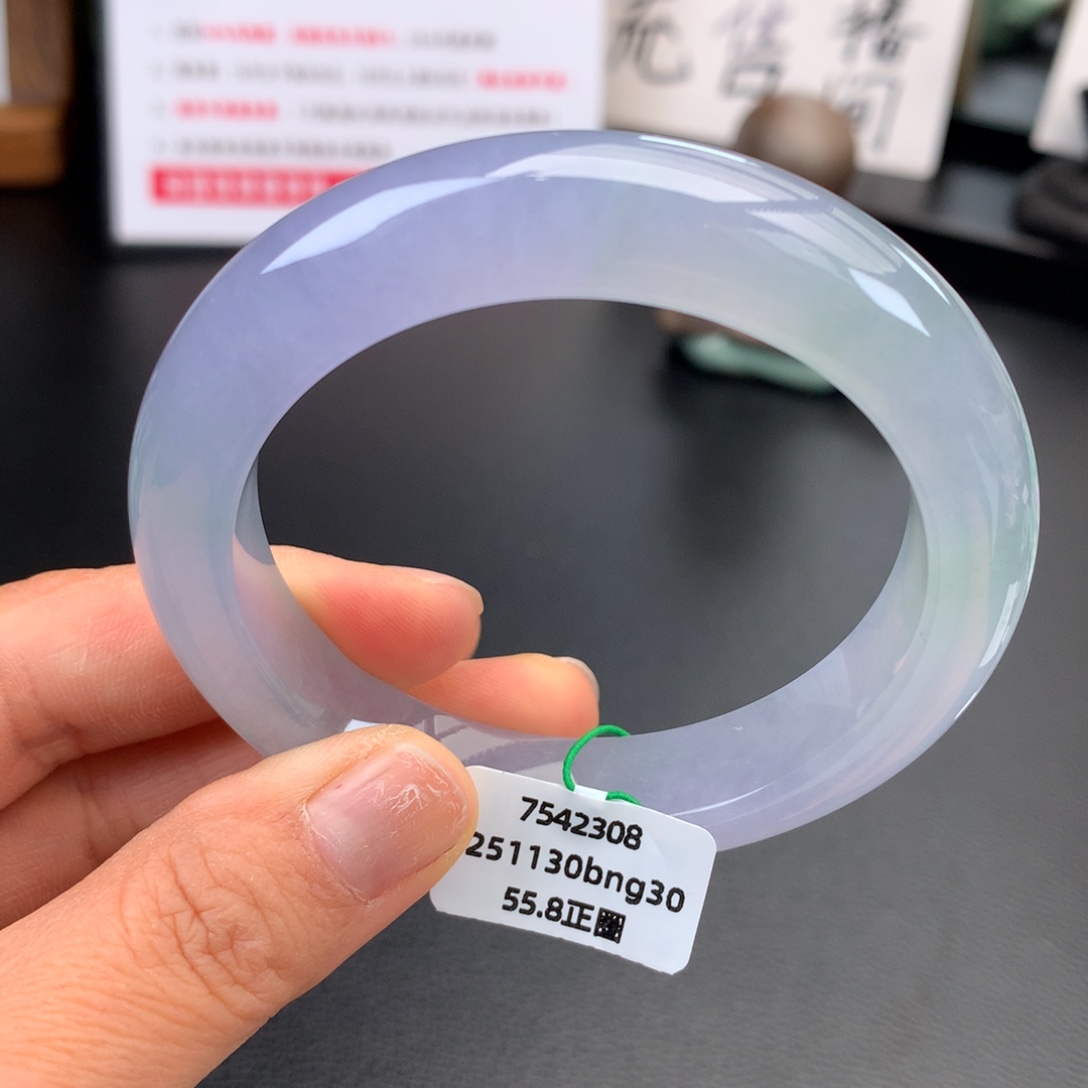 翡翠未镶嵌手镯冰胶渐变春彩性价比