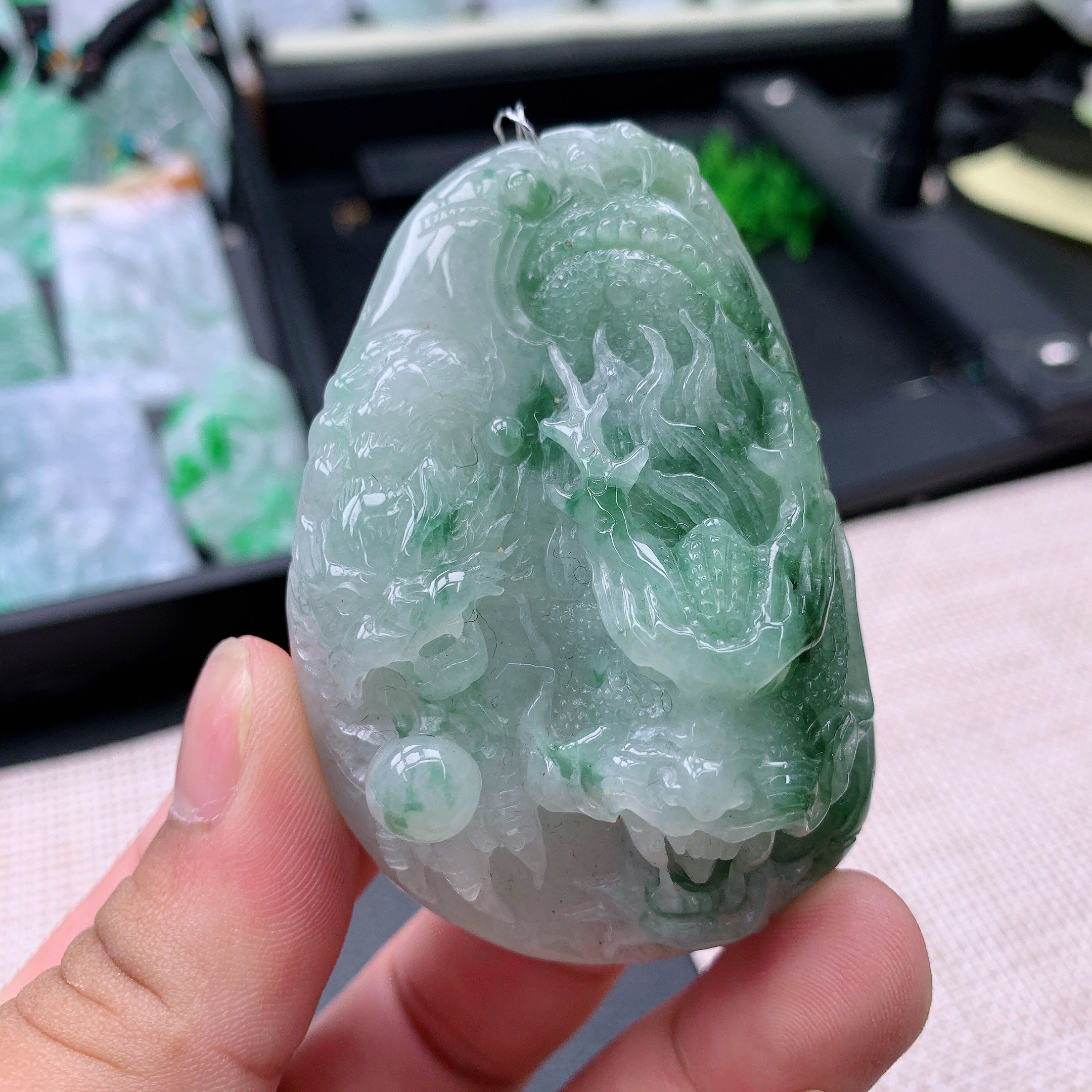 天然A货翡翠龙虎牌吊坠挂件70.8-49-22