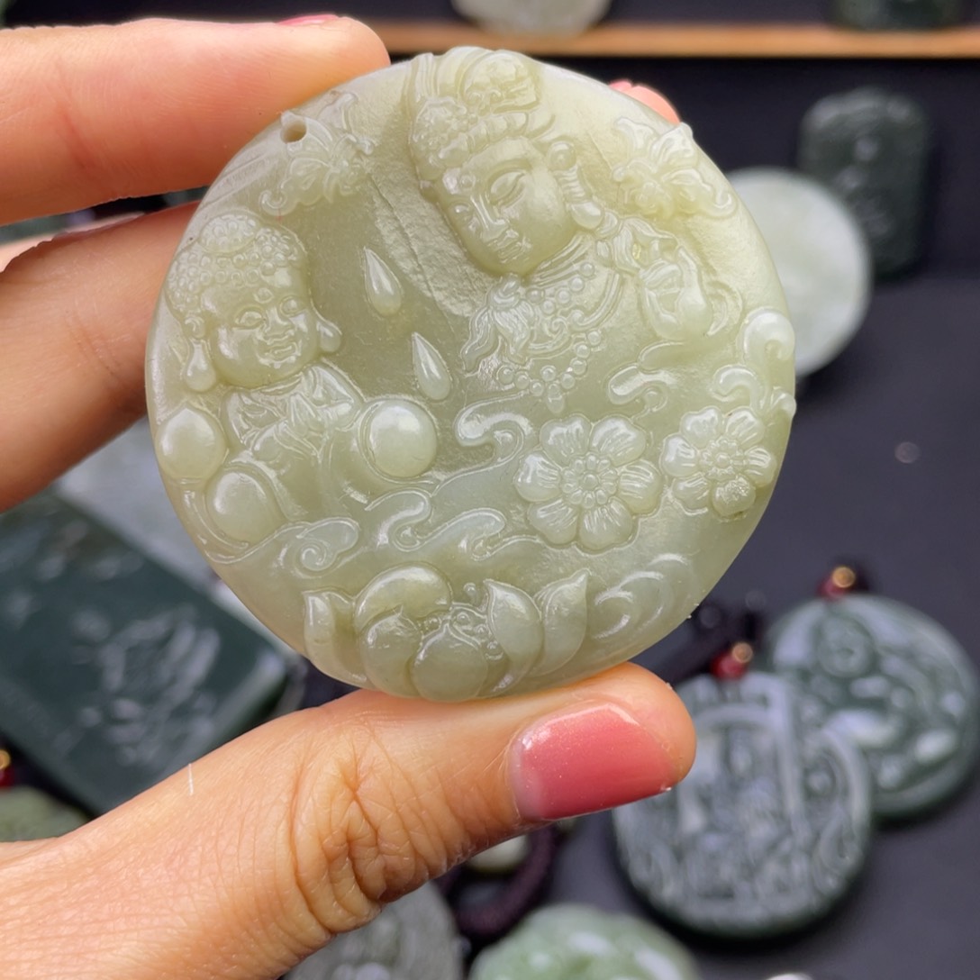 和田玉颈饰未镶嵌