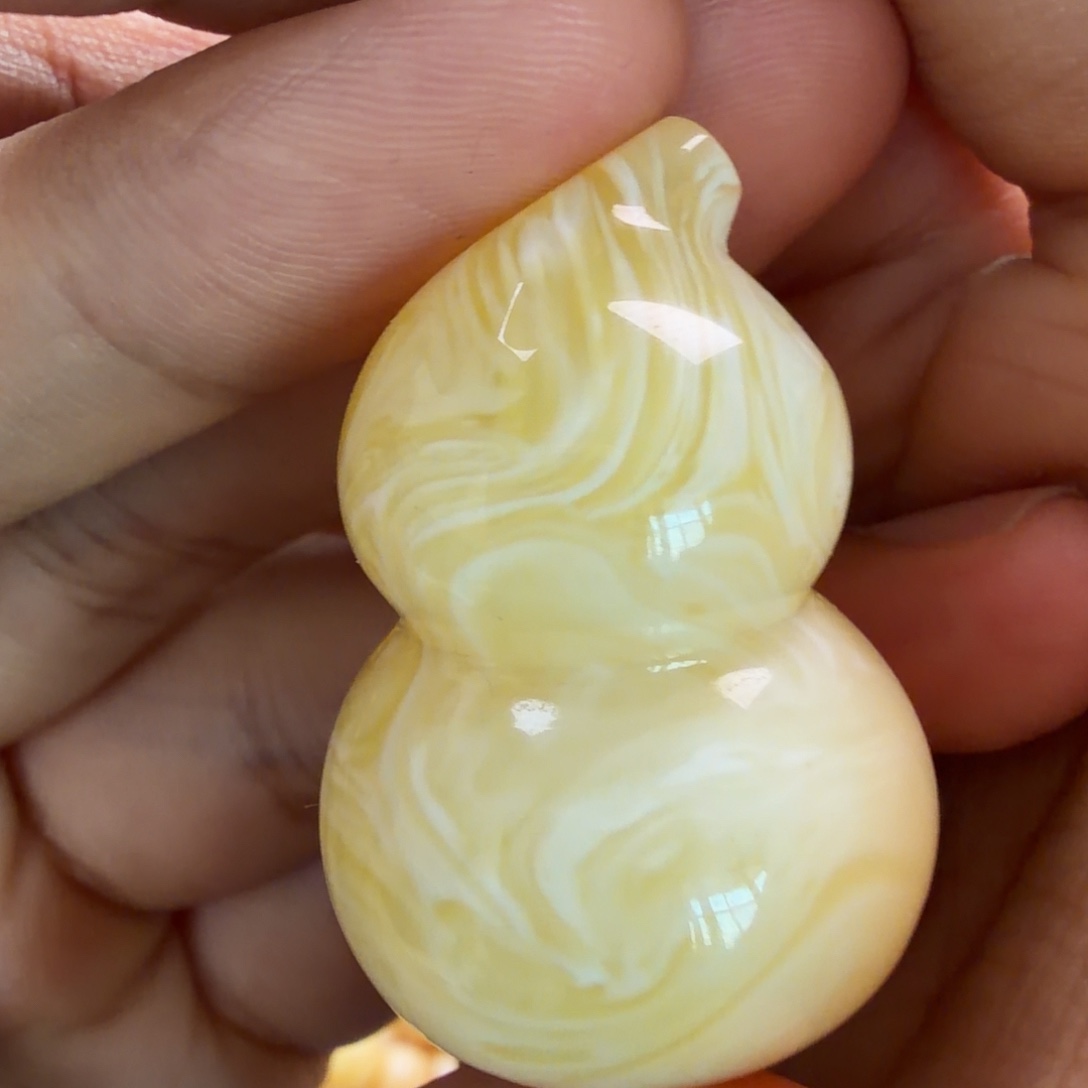 琥珀未镶嵌珠宝奇石13g