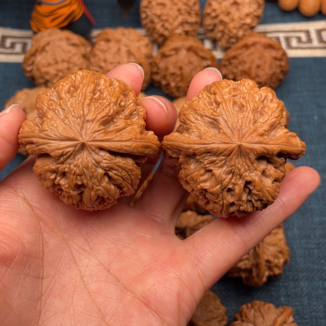 把件文玩核桃47全品毕业球粗筋