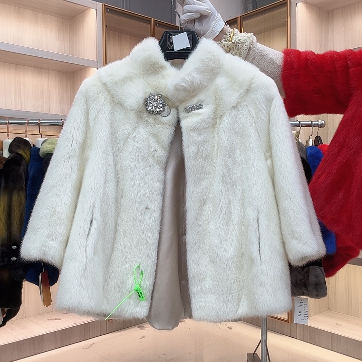 珍珠白立领貂皮yh0681