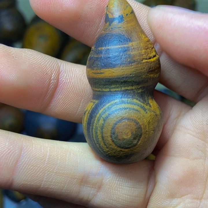 用***8大叶紫檀（黑酸枝木类）