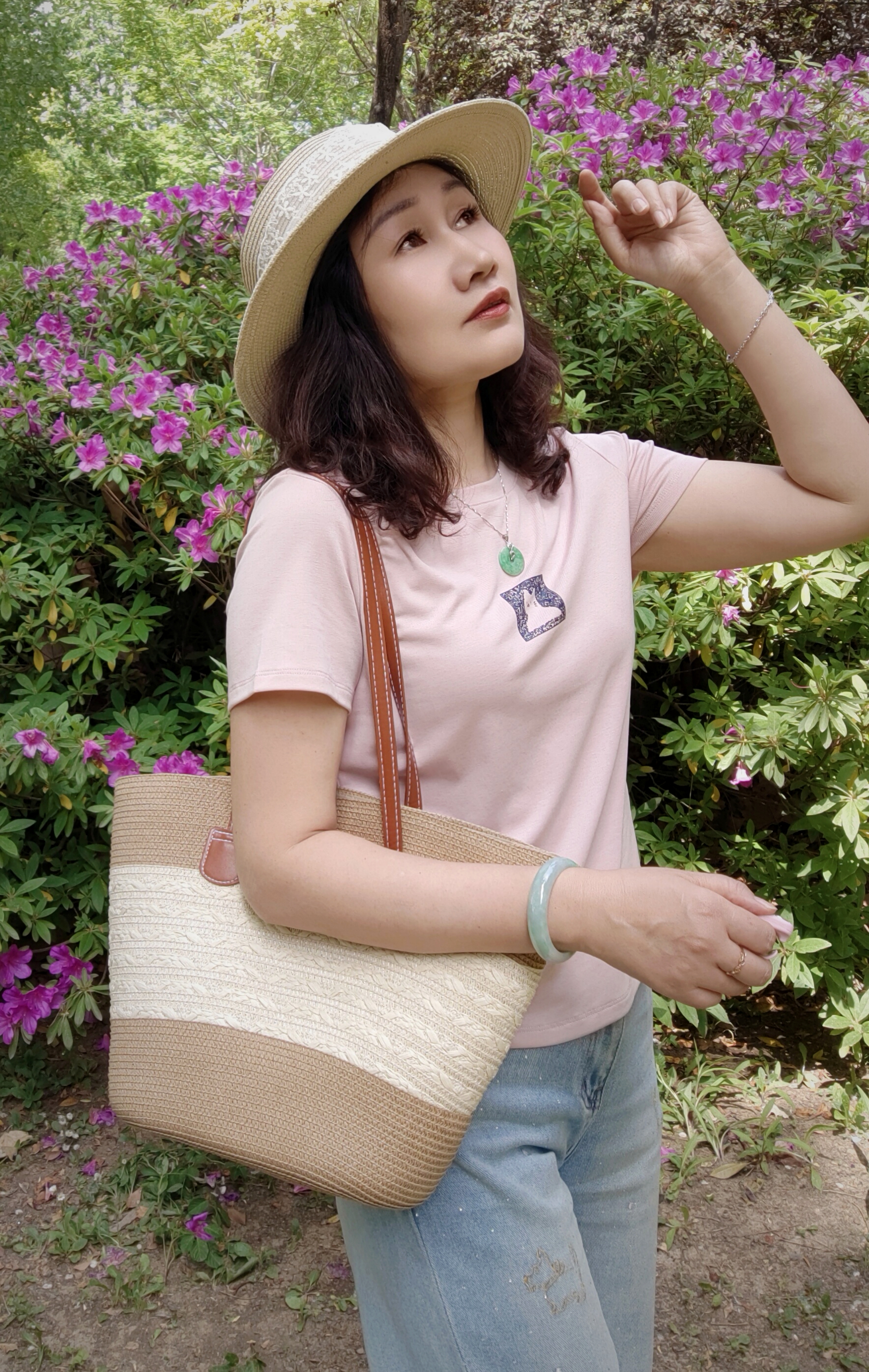 短袖常规款圆领T恤百搭夏季印花收腰减龄时尚