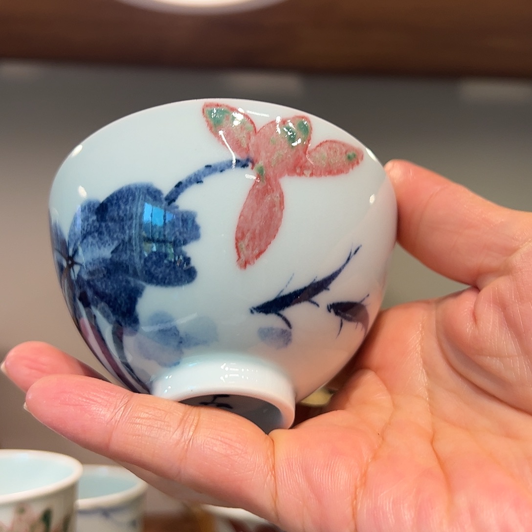 ****雅青花釉里红微瑕放漏杯