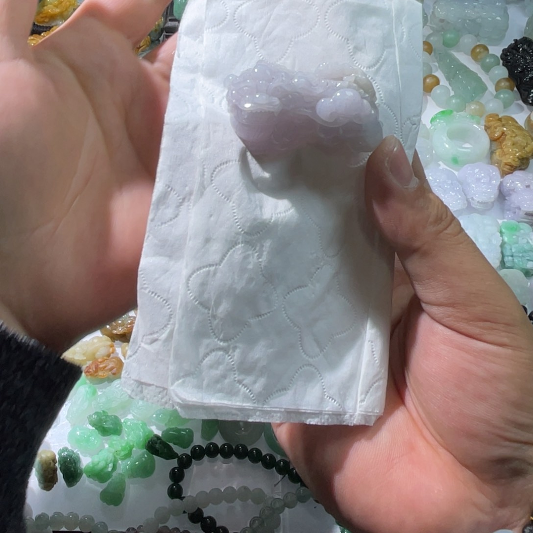 翡翠颈饰未镶嵌天然