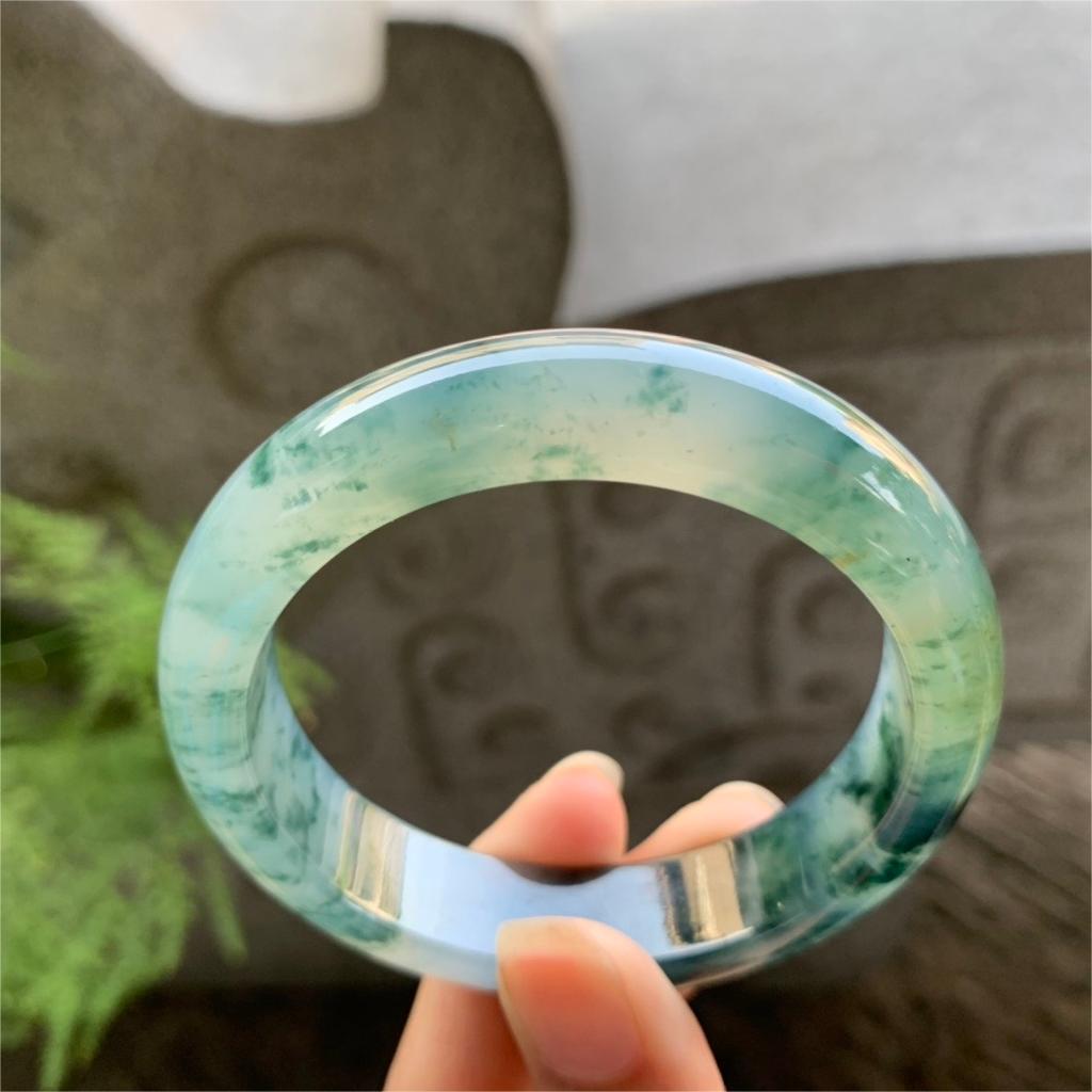  时尚缅风测量高冰美人手镯