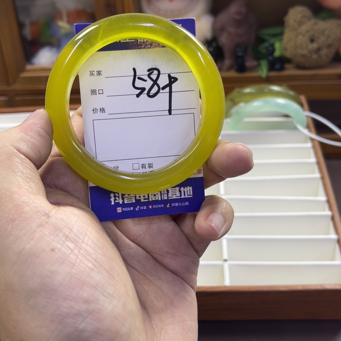 蛇纹石玉未镶嵌手镯366