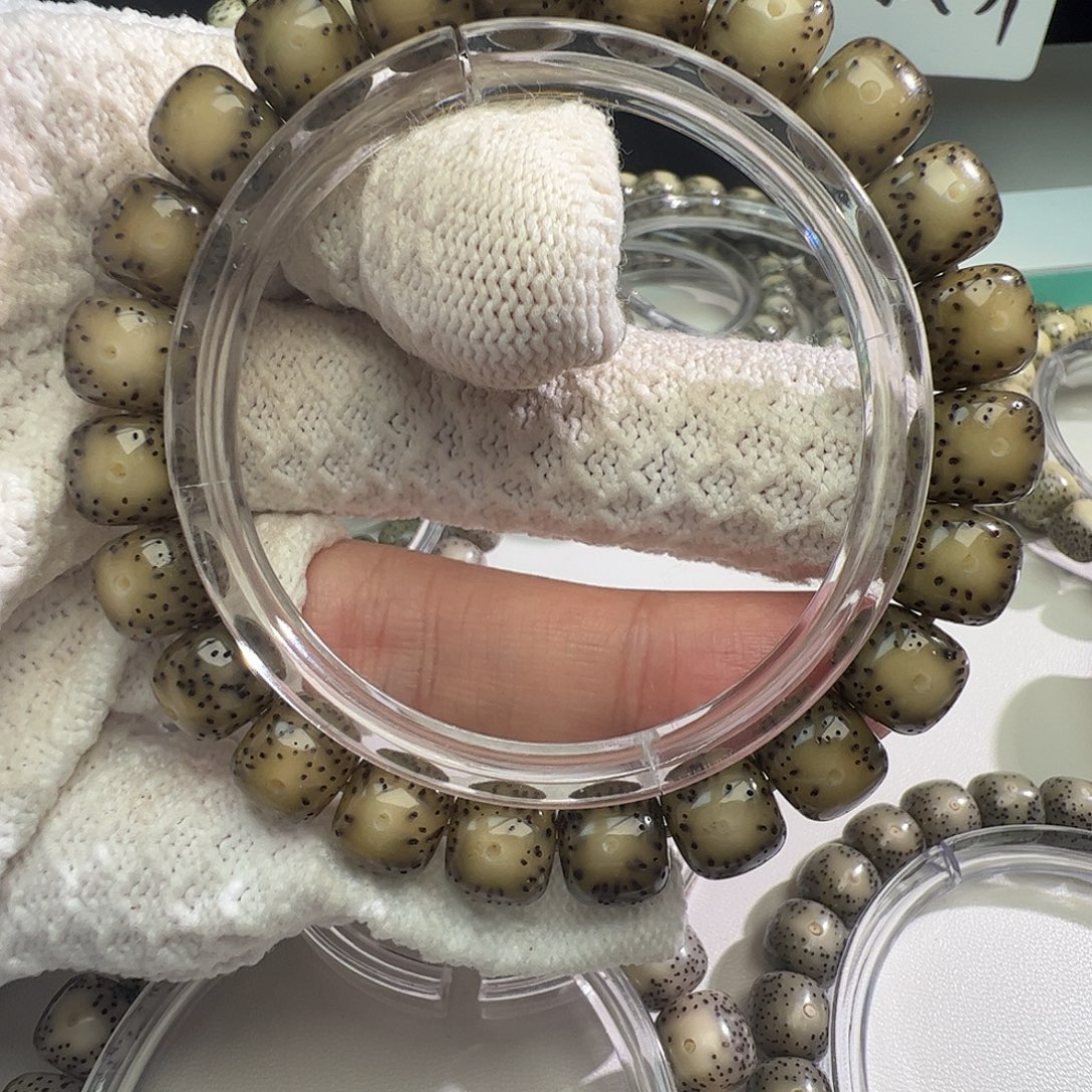 吊坠星月菩提黑冰玉化大眼10m