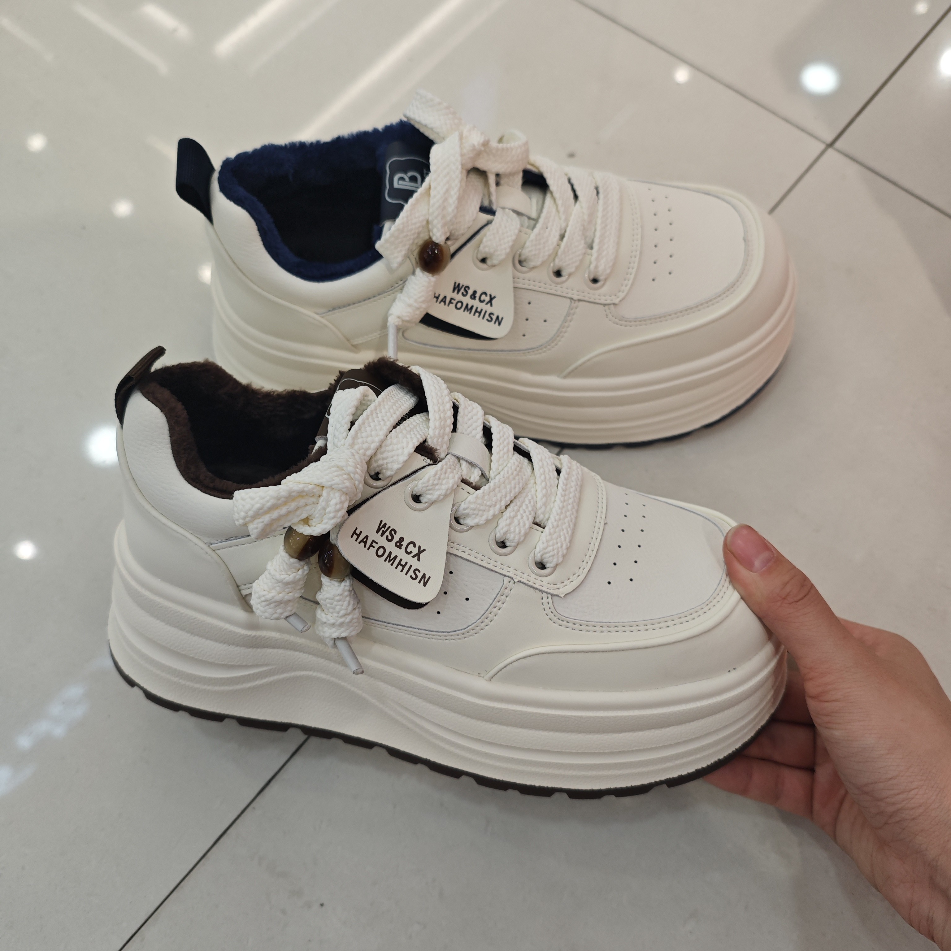 言1016大棉小白鞋（赵）