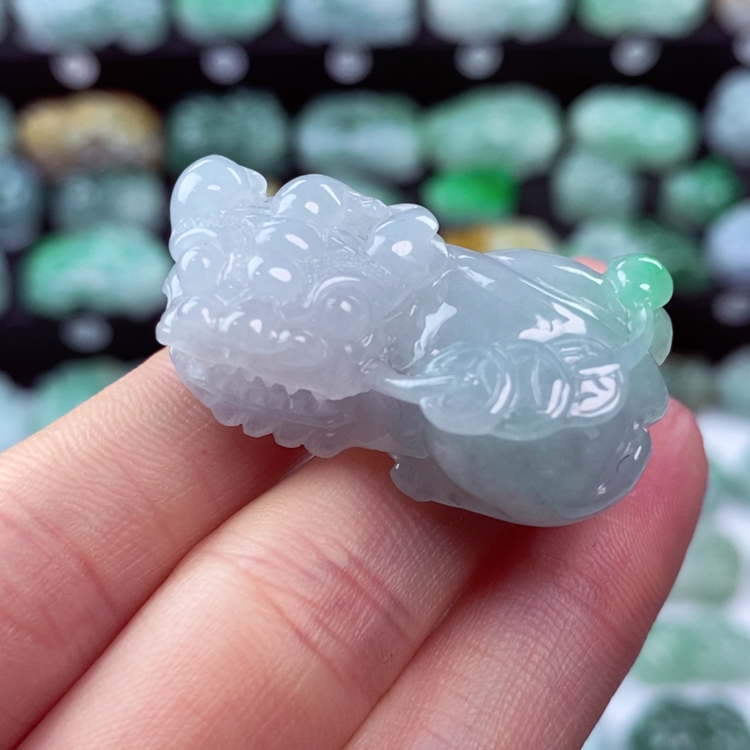 翡翠颈饰未镶嵌天然