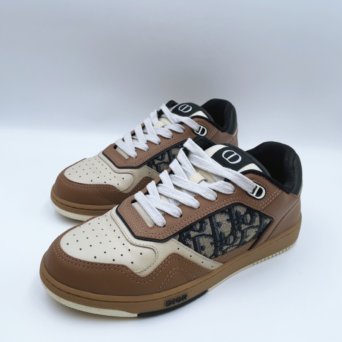 95新 DIOR/迪奥 37码咖啡色休闲鞋my669