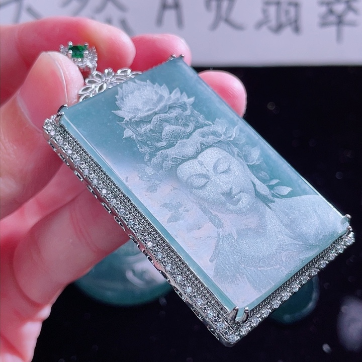 翡翠颈饰未镶嵌999999999