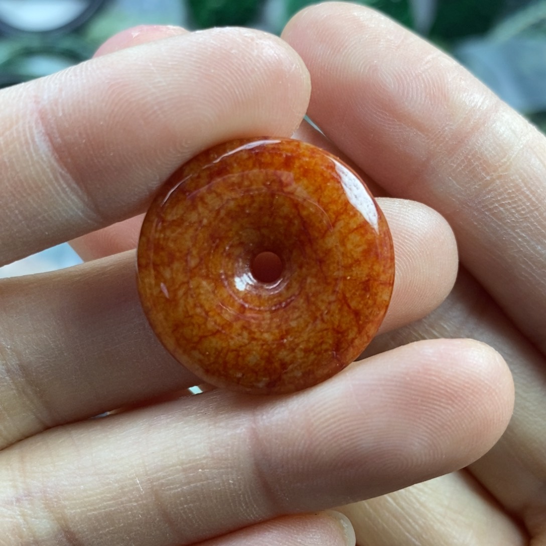 翡翠颈饰未镶嵌吊坠