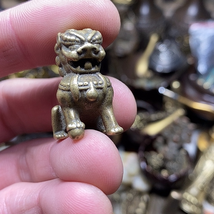 玉***.小杨推荐铜物件一个